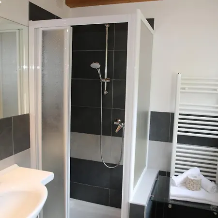Cascina Nel Bosco Guest house *