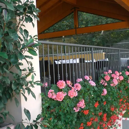 Guest house Cascina Nel Bosco *