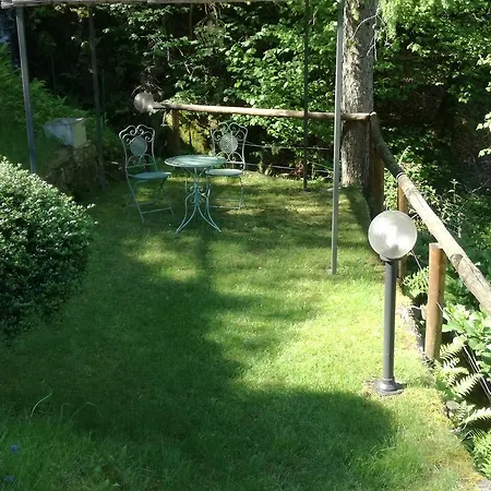 Cascina Nel Bosco 카노비오